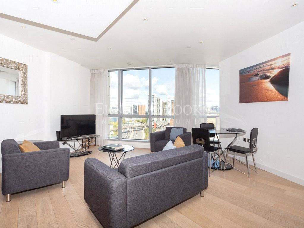 Charrington Tower, 11 Biscayne Ave E14  