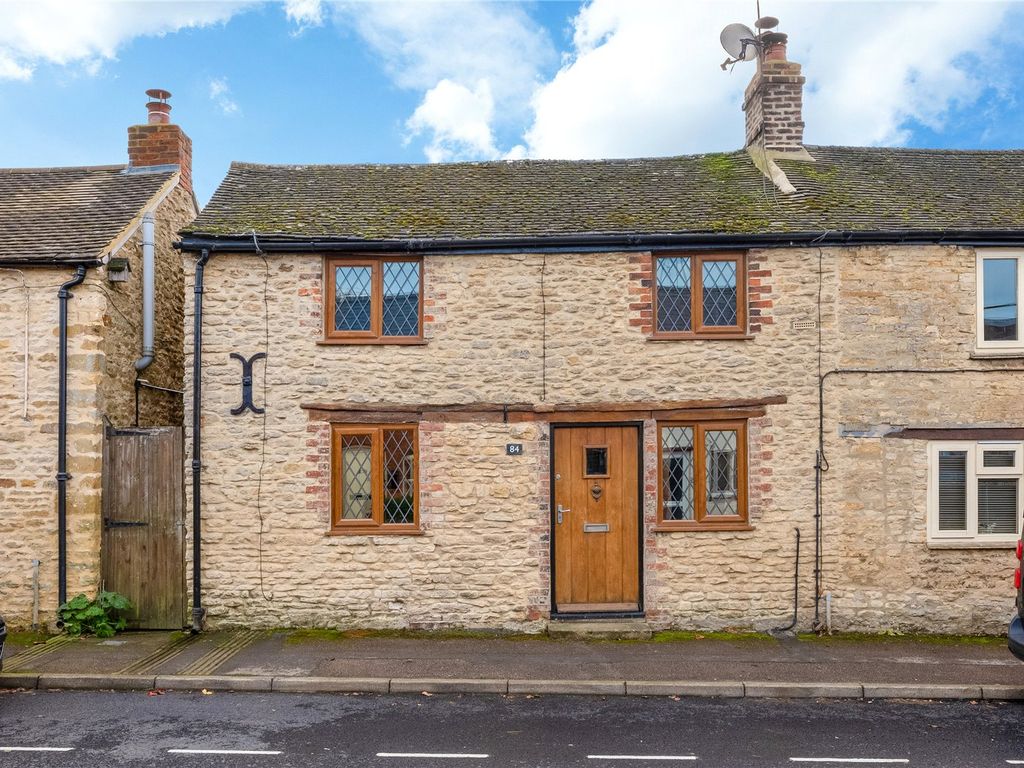 2 bed semidetached house for sale in North Street, Middle Barton