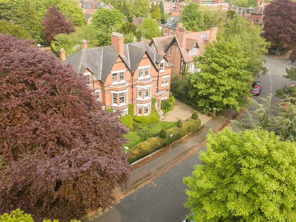 7 bed semidetached house for sale in St Marys Road, Clarendon Park