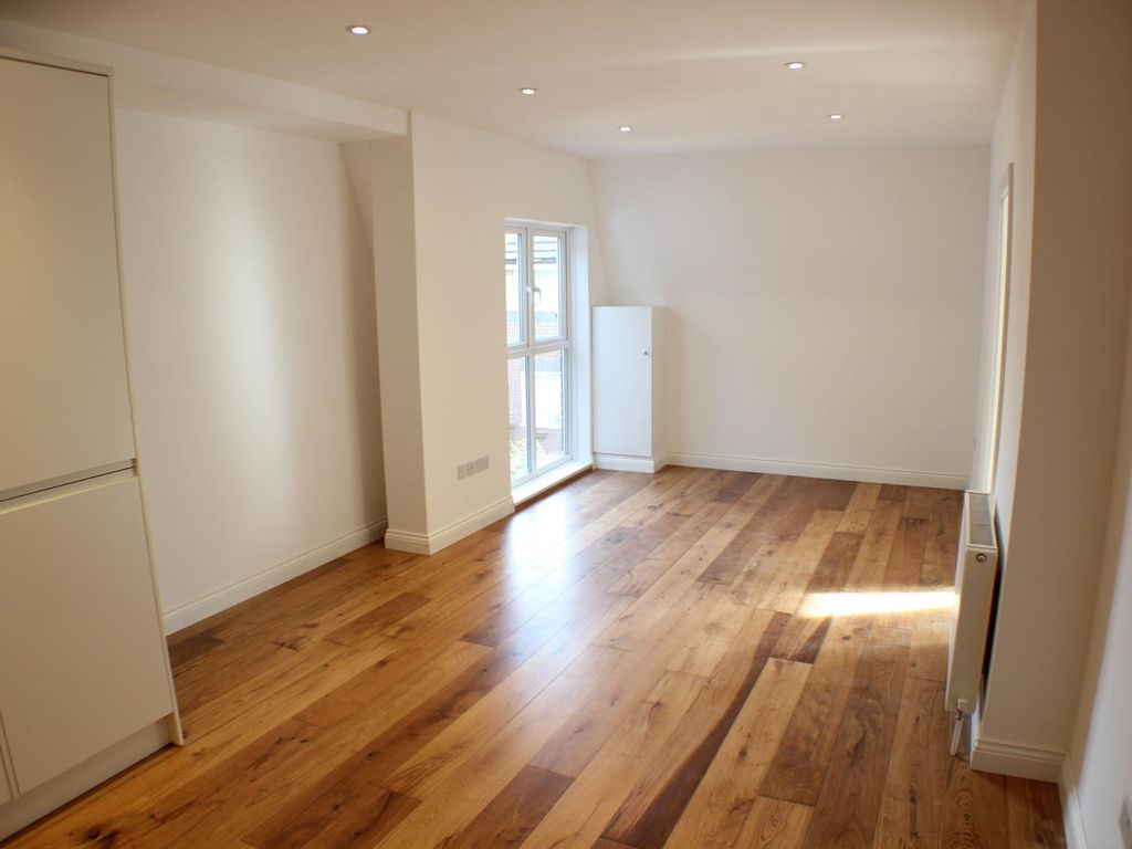 1 bed flat to rent in Keswick House, Anerley Road, Penge SE20, £1,400