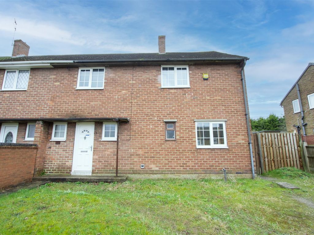 4 bed semidetached house for sale in Moorland Drive, Heath