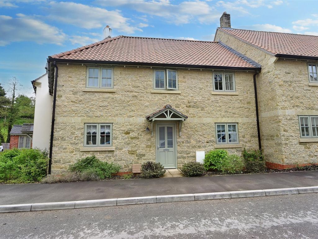 3 bed semidetached house for sale in Factory Hill, Bourton, Gillingham