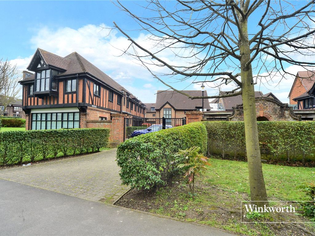 2 bed flat for sale in Killick Mews, Ewell Road, Cheam, Sutton SM3, £