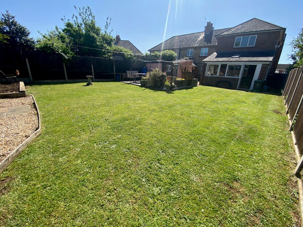 4 bed semidetached house for sale in Manston Road, Sturminster Newton