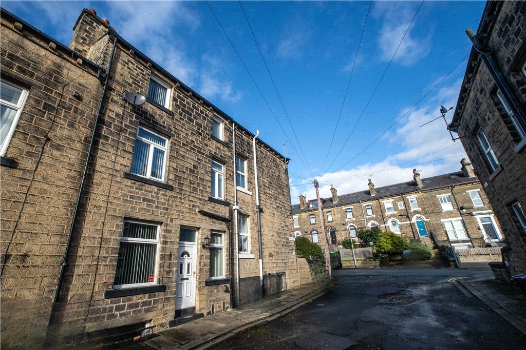 3 bed terraced house for sale in Raven Street, Bingley, West Yorkshire