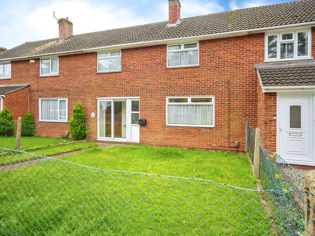 3 bed terraced house for sale in Valley View Road, Rochester, Kent ME1