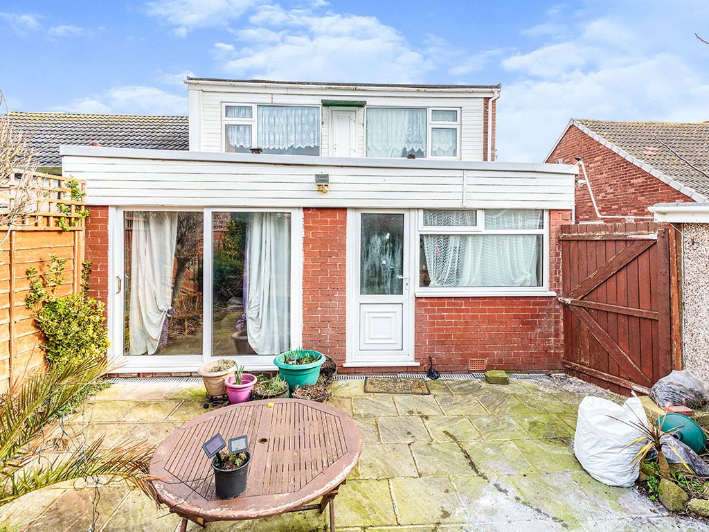 4 bed bungalow for sale in Blythe Avenue, ThorntonCleveleys