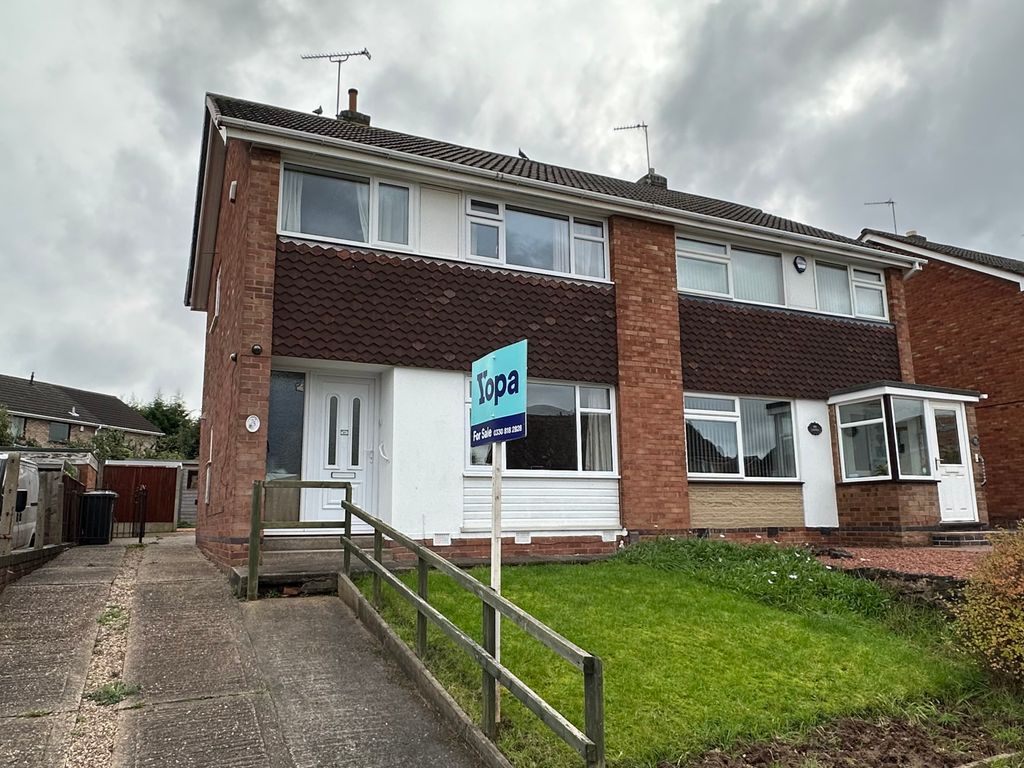 3 bed semidetached house for sale in Field Lane, Beeston, Nottingham