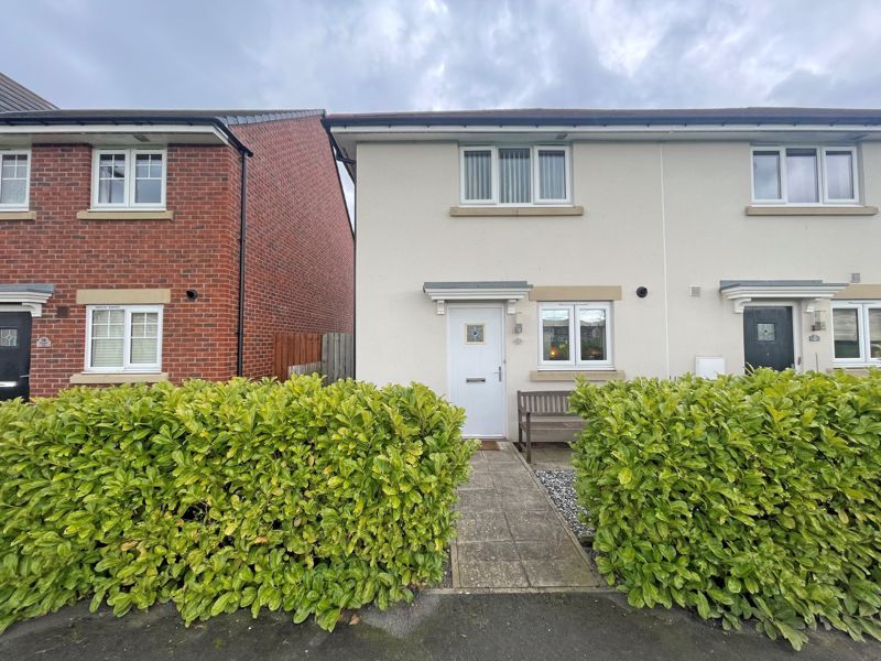 3 bed end terrace house for sale in Klondyke Walk, BlaydonOnTyne NE21
