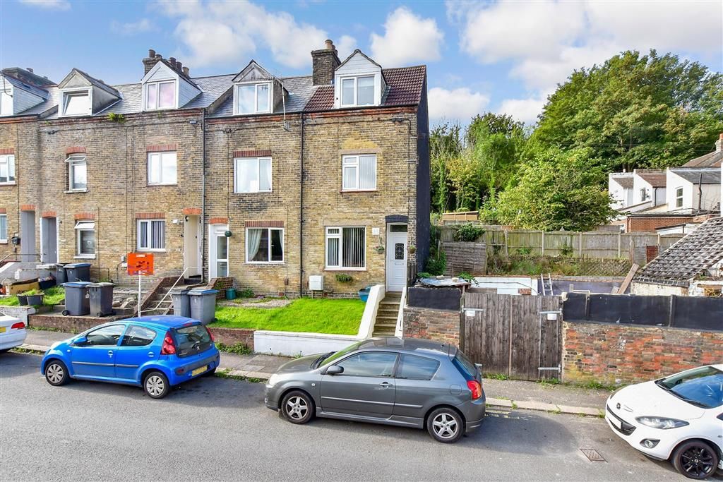 3 bed end terrace house for sale in Hillside Road, Dover, Kent CT17, £