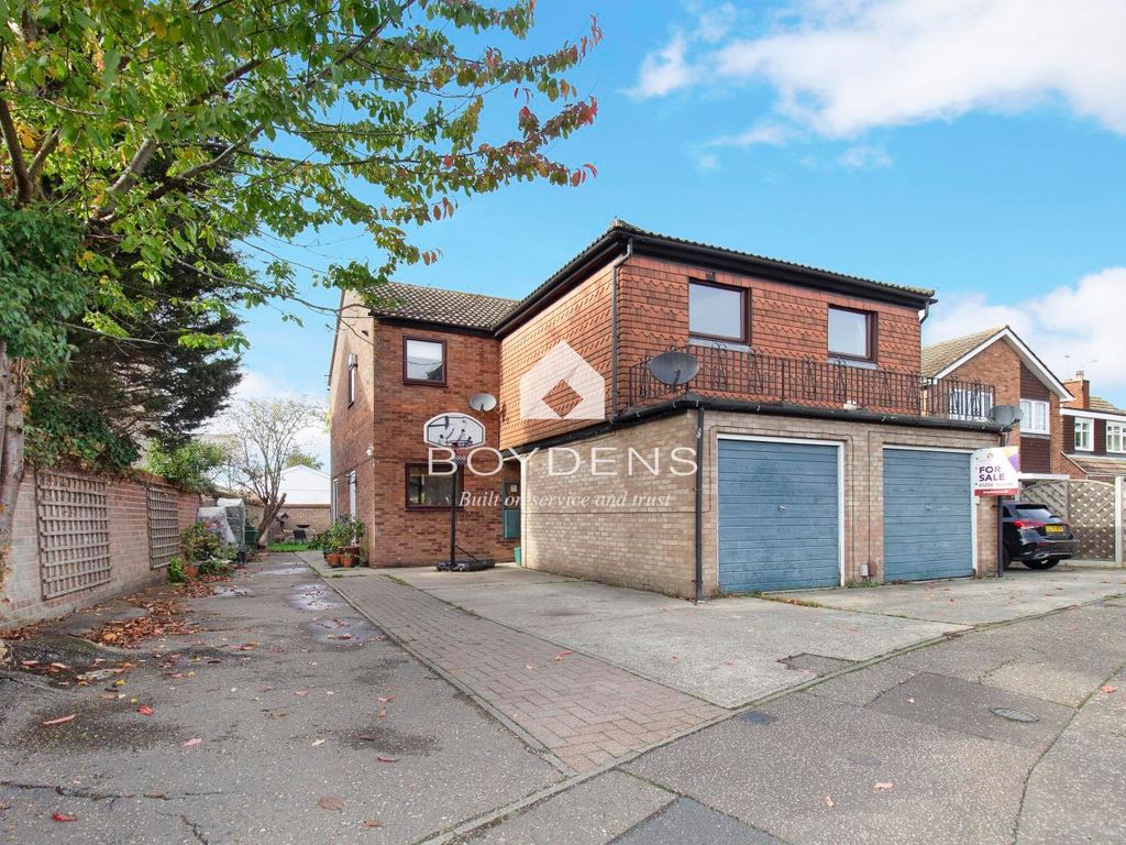 Acorn Close Colchester CO4  