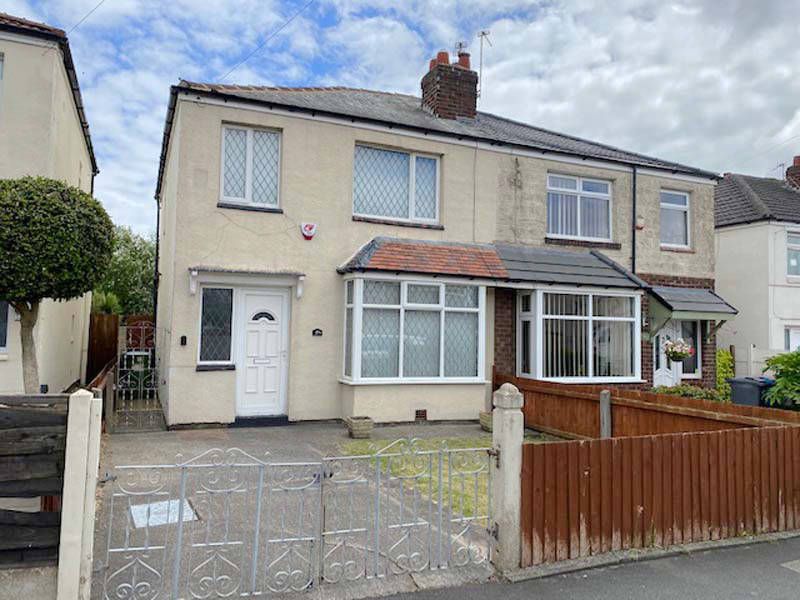 3 bed semidetached house for sale in Rossendale Avenue North, Thornton