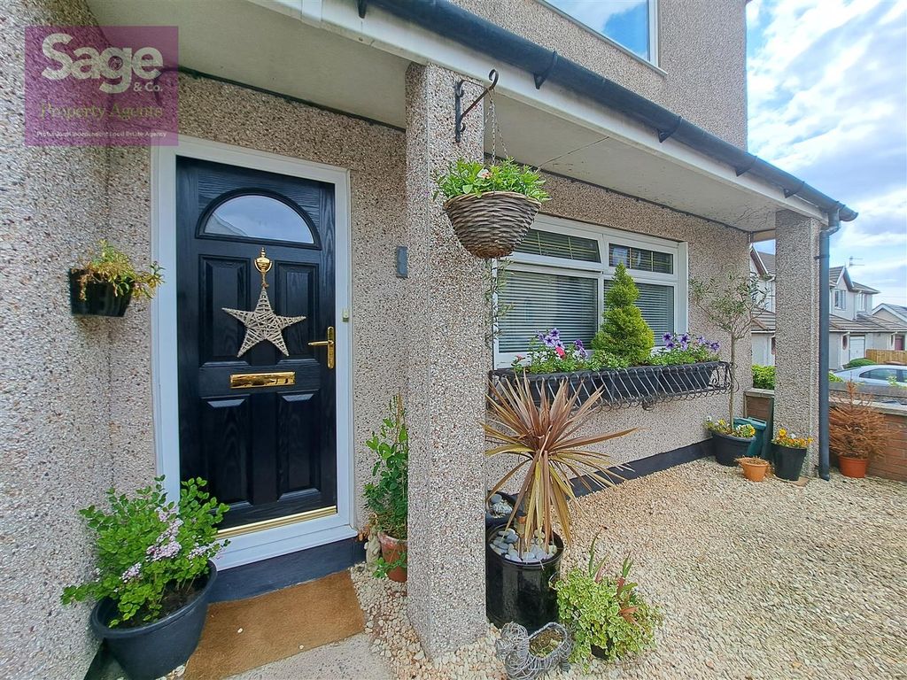 3 bed semidetached house for sale in Cefn Road, Blackwood NP12 Zoopla