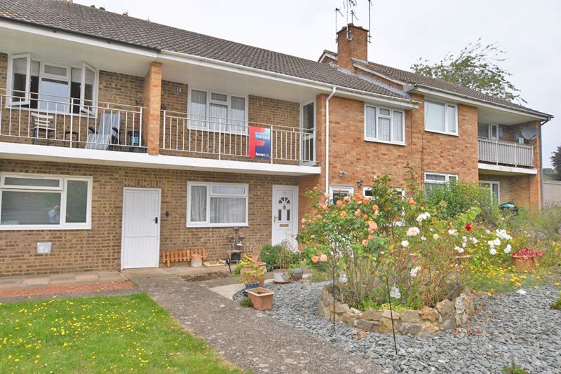 2 bed for sale in Birchington Close, Maidstone ME14, £