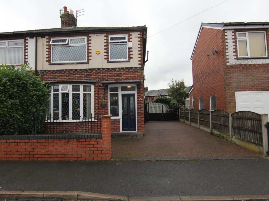 3 bed semidetached house for sale in Saxon Drive, Audenshaw M34, £