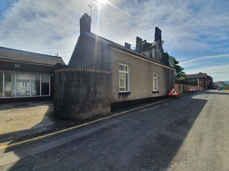 2 bed bungalow to rent in Glantawe Street, Morriston, Swansea, City And