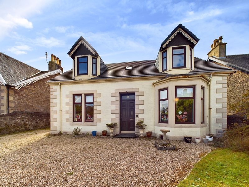 5 bed detached house for sale in Hyndford Road, Lanark ML11, £245,000