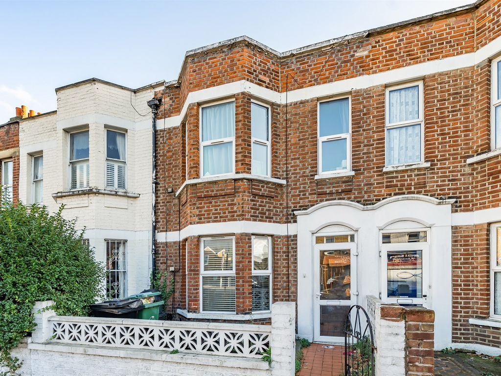 3 bed terraced house for sale in Garratt Lane, London SW17, £700,000