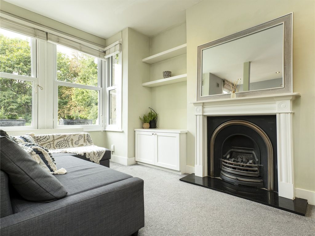 Hatfield Road London W4