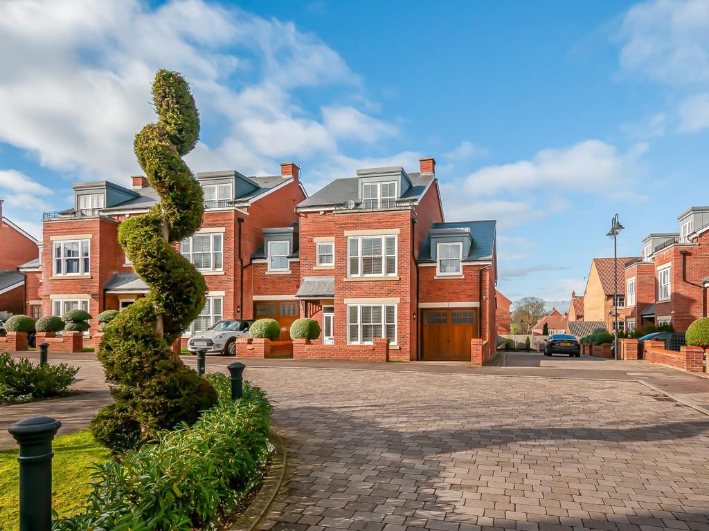 4 bed property for sale in Foley Avenue, Beverley HU17, £595,000 Zoopla