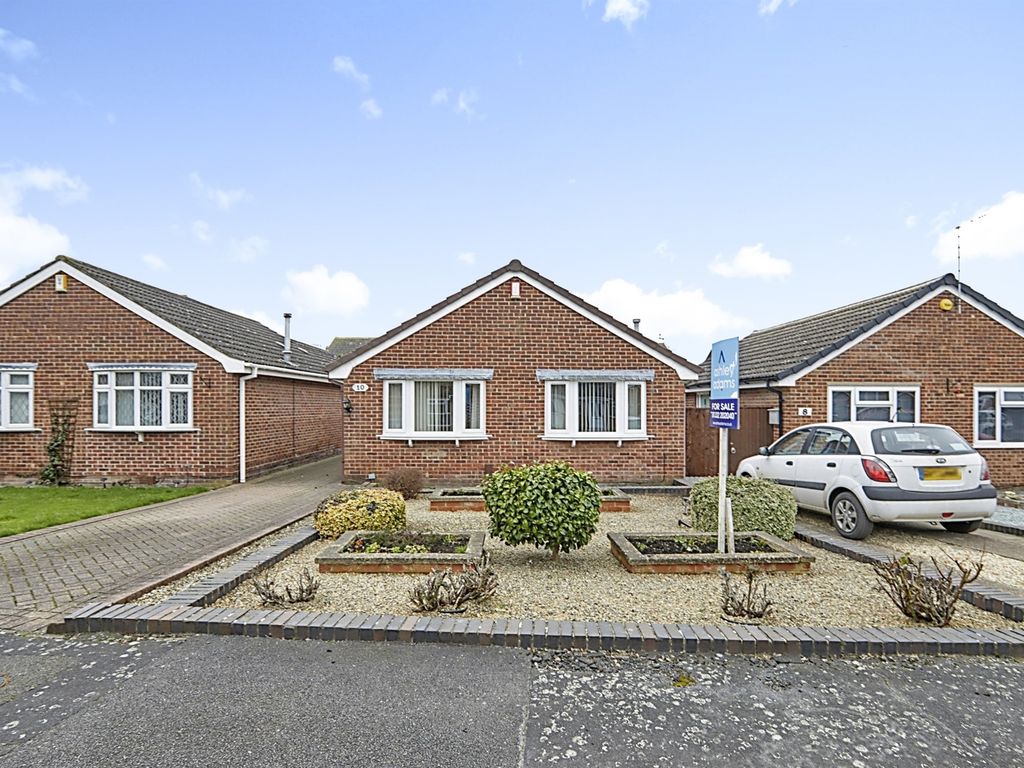 2 bed detached bungalow for sale in Watten Close, Sinfin, Derby DE24
