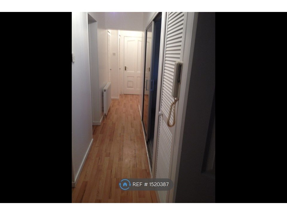 2 bed flat to rent in Arran Park, Prestwick KA9 Zoopla