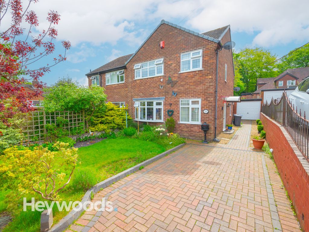 3 bed semidetached house for sale in Melvyn Crescent, Porthill