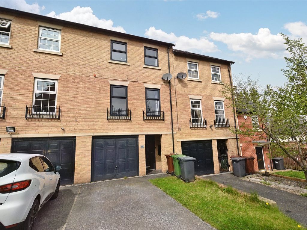 4 bed town house to rent in Raynville Gardens, Leeds, West Yorkshire