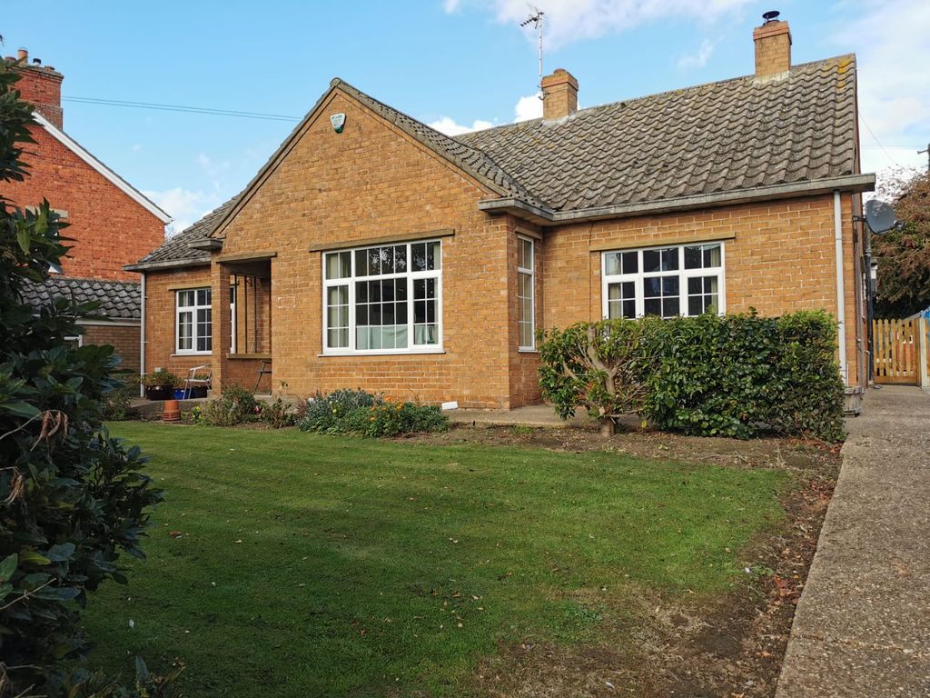 3 bed bungalow for sale in Halton Road, Spilsby PE23 Zoopla