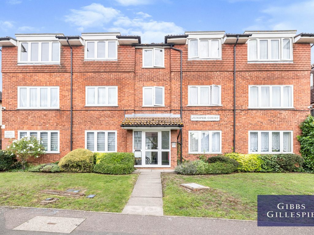 2 bed flat to rent in Juniper Court, College Hill Road, Harrow Weald, Harrow HA3, £1,800 pcm