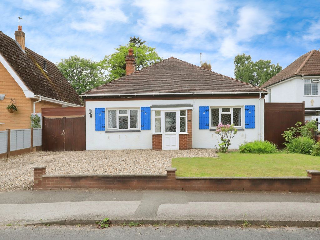 3 bed bungalow for sale in Finchfield Lane, Wolverhampton, West