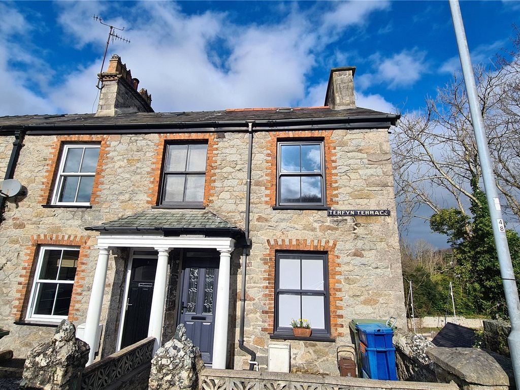 3 bed end terrace house for sale in Terfyn Terrace, Y Felinheli