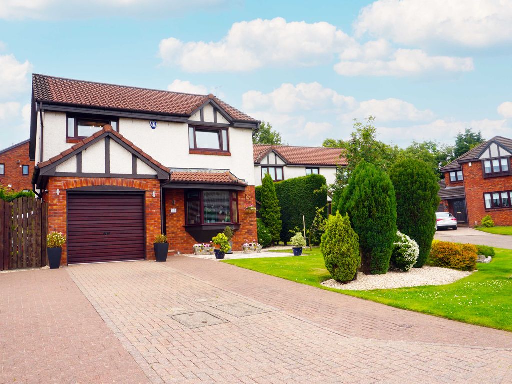 4 bed detached house for sale in Mckay Place, Stewartfield, East