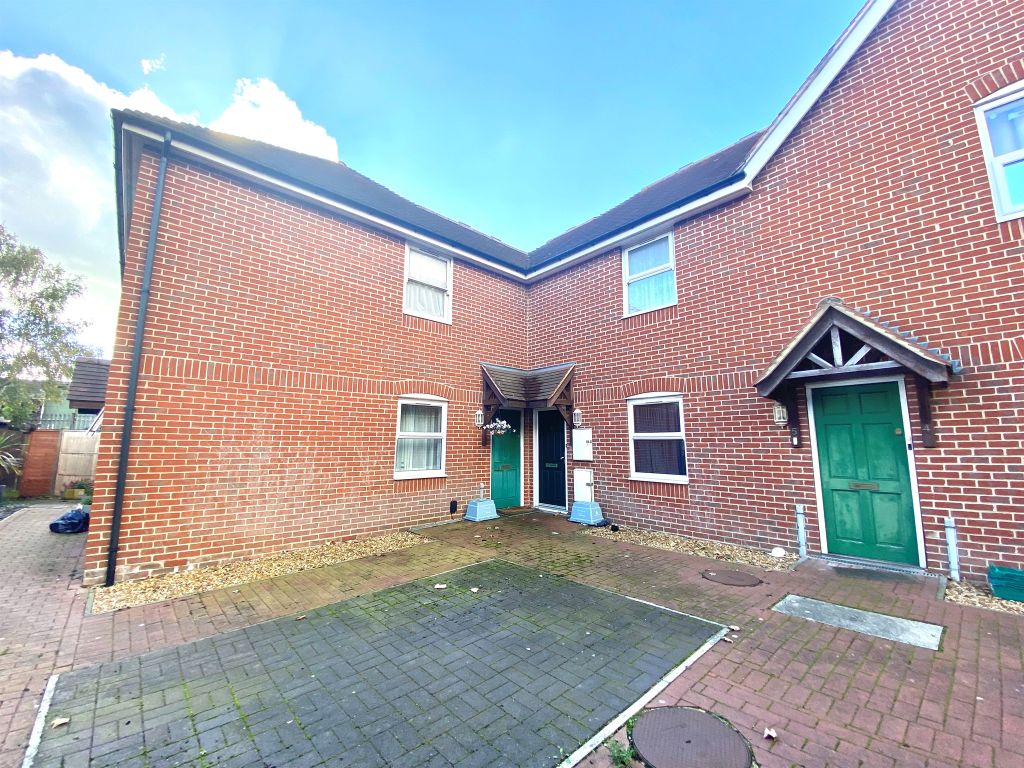 2 bed property for sale in Old Redbridge Road, Southampton SO15 Zoopla