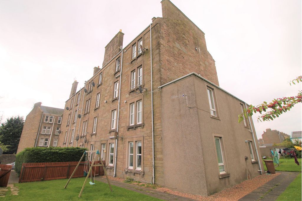 1 bed flat to rent in Clepington Road, Dundee DD3, £550 pcm Zoopla