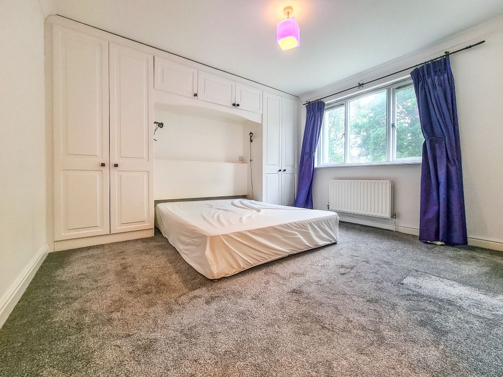 3 bed flat to rent in Holders Hill Road, Hendon, London NW4 Zoopla