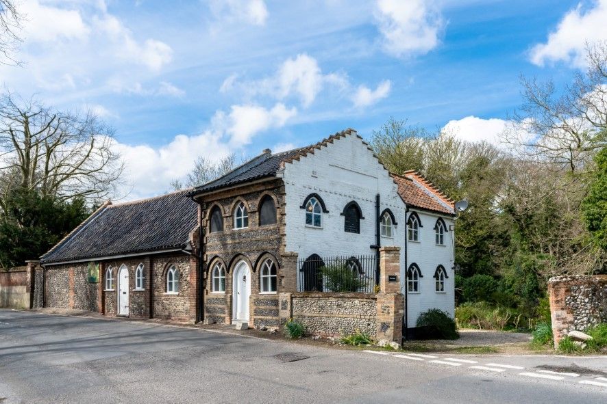 4 bed detached house for sale in Fourways, Mileham Road, Litcham, King