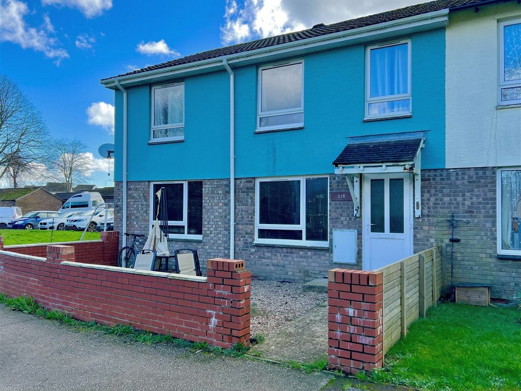 5 bed end terrace house for sale in Longfield, Falmouth TR11, £350,000