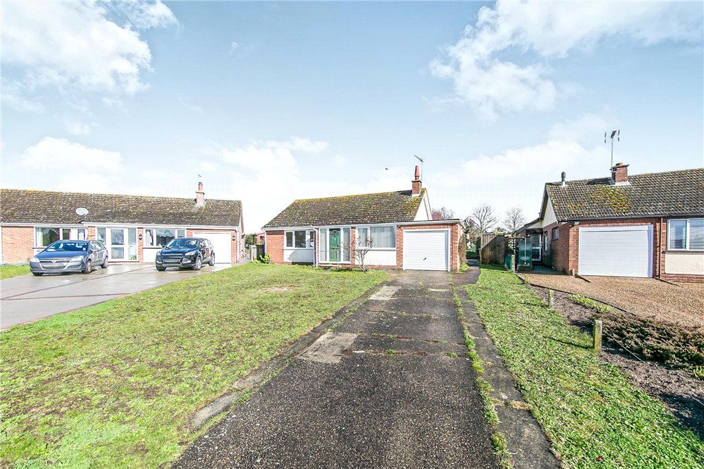 3 bed bungalow for sale in St. Marys Gardens, Creeting St. Mary