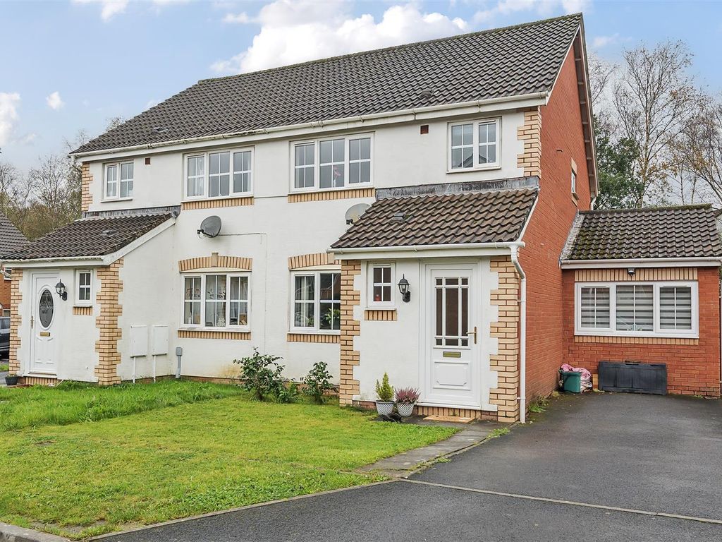 3 bed semidetached house for sale in Clos Ger Y Maes, Tircoed Fforest