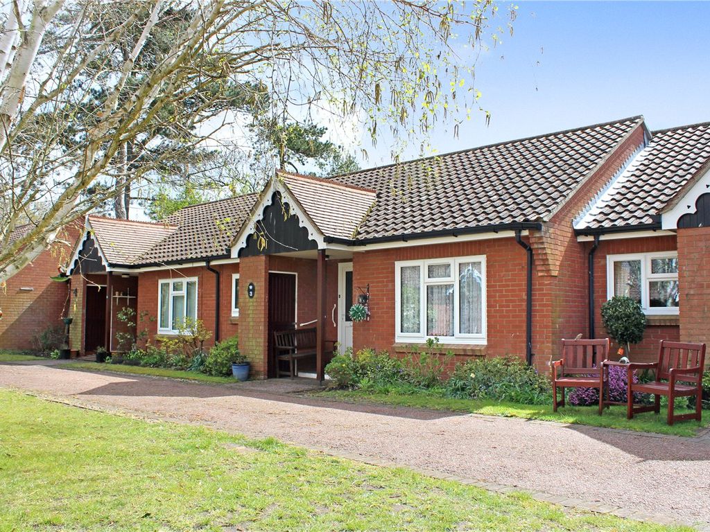 2 bed property for sale in Lowestoft Road, Reydon, Southwold IP18 Zoopla