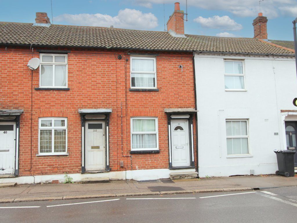 2 bed property to rent in Wing Road, Leighton Buzzard LU7, £995 pcm
