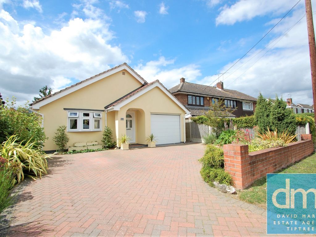 3 bed detached bungalow for sale in Grove Road, Tiptree, Colchester CO5