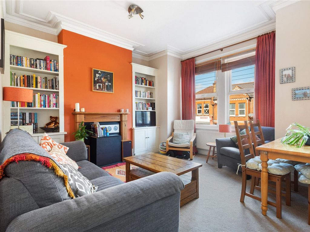 2 bed for sale in Franciscan Road, London SW17, £550,000