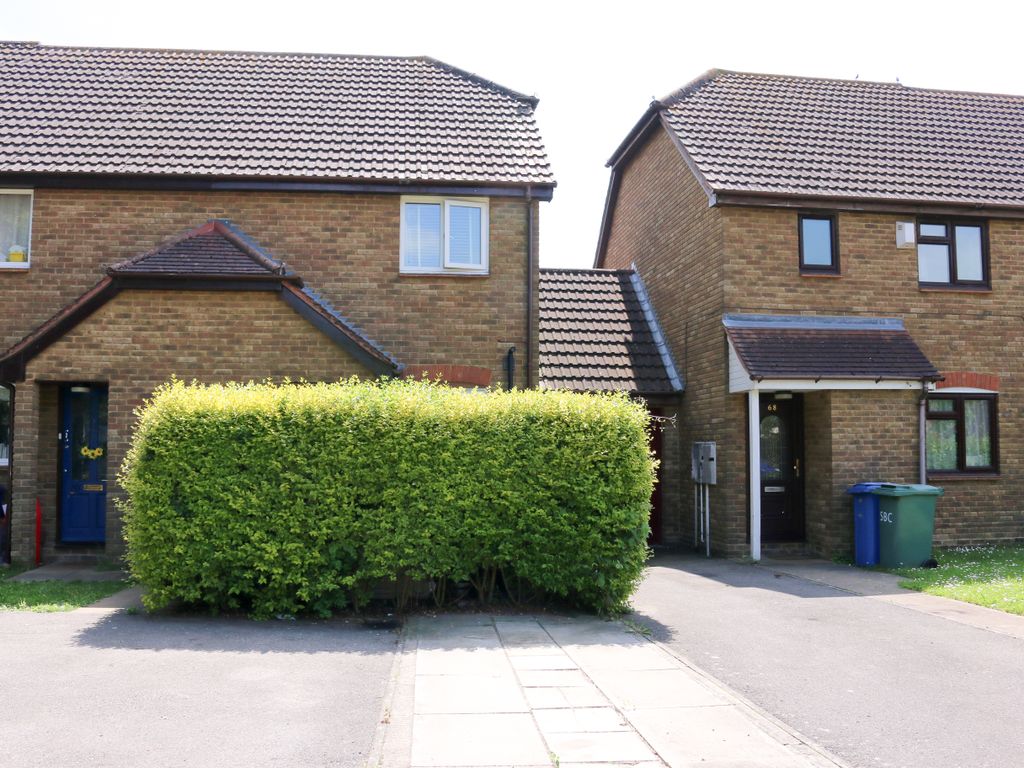 2 bed terraced house to rent in Hugh Price Close, Sittingbourne ME10