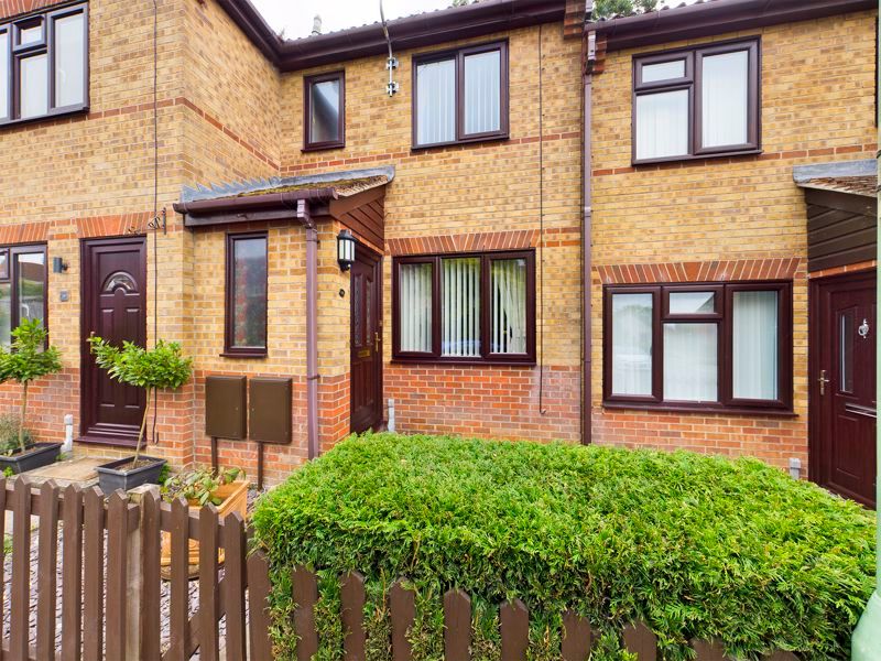 2 bed property for sale in Howes Avenue, Thurston, Bury St. Edmunds