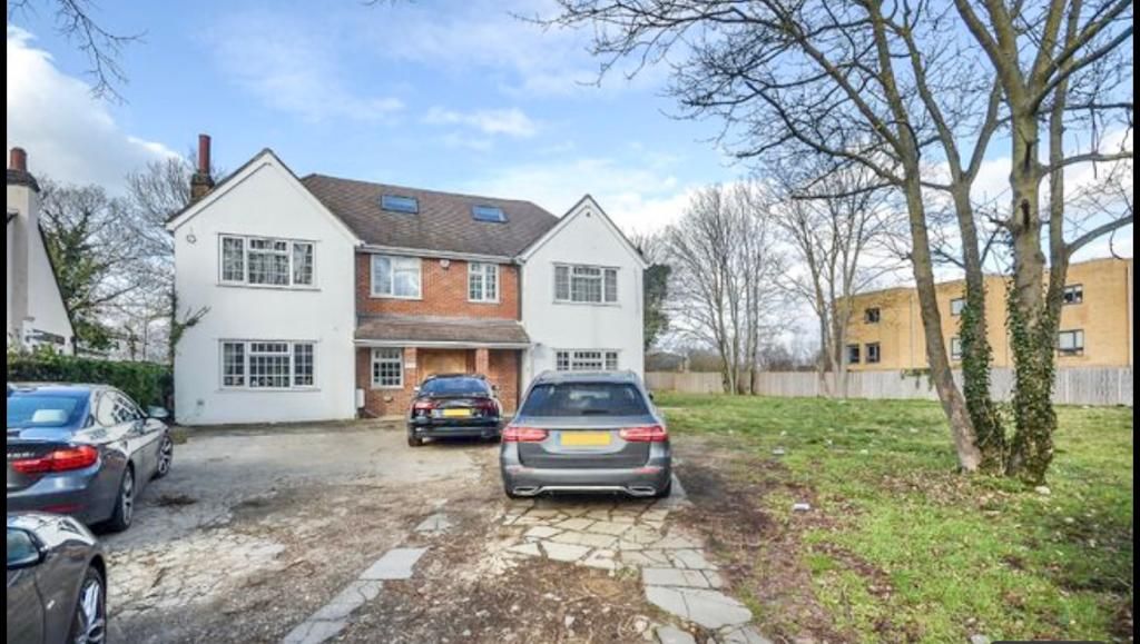 7 bed detached house for sale in Tentelow Lane, Southall UB2, £