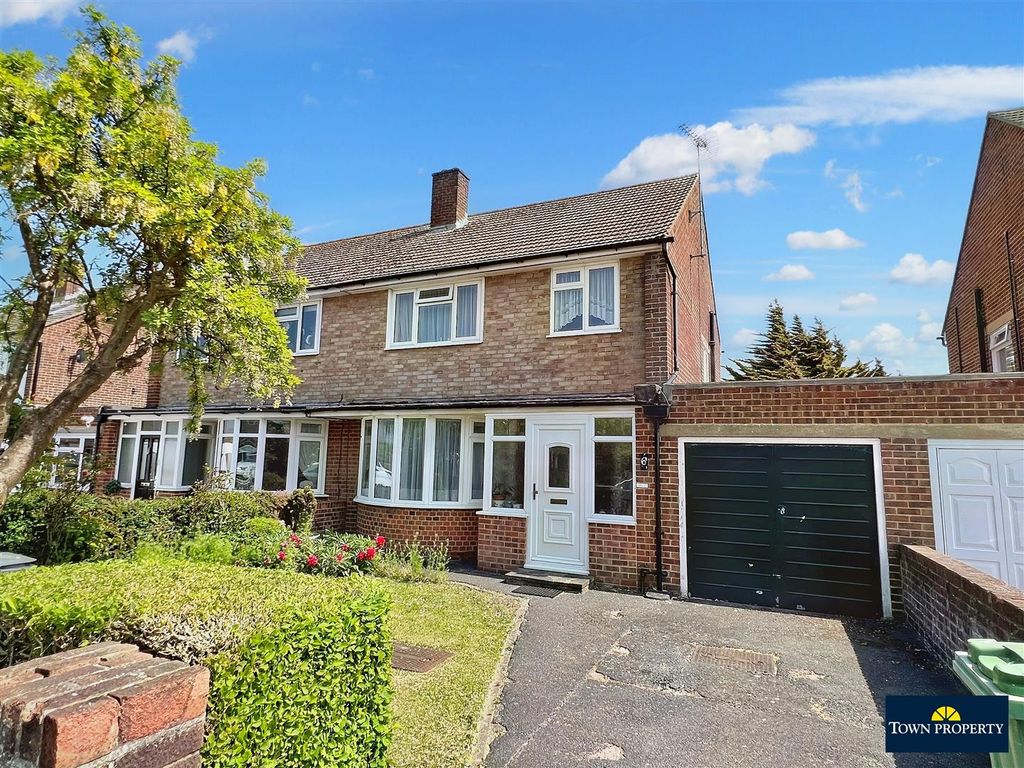 3 bed semidetached house for sale in Bridgemere Road, Eastbourne BN22