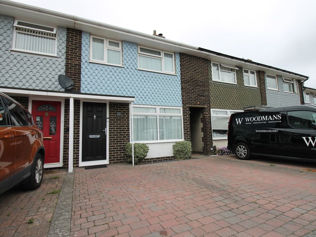 3 bed terraced house for sale in Garden Close, Sompting, Lancing BN15