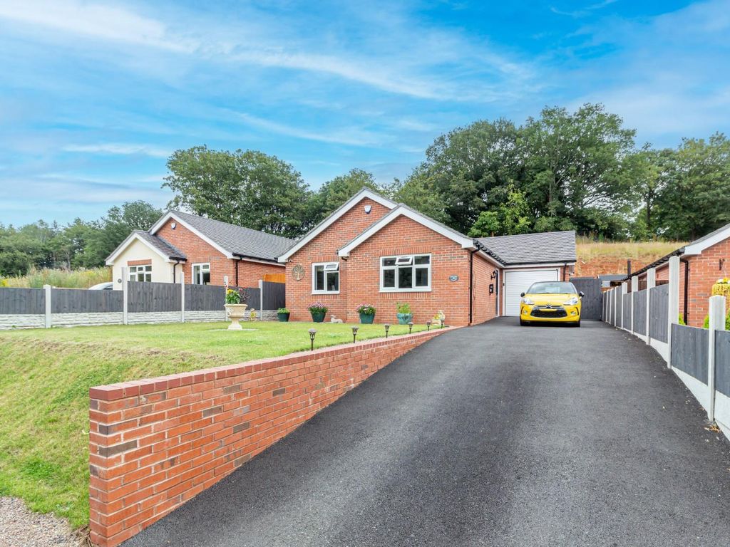 2 bed property for sale in Brown Westhead Park, Wolverley